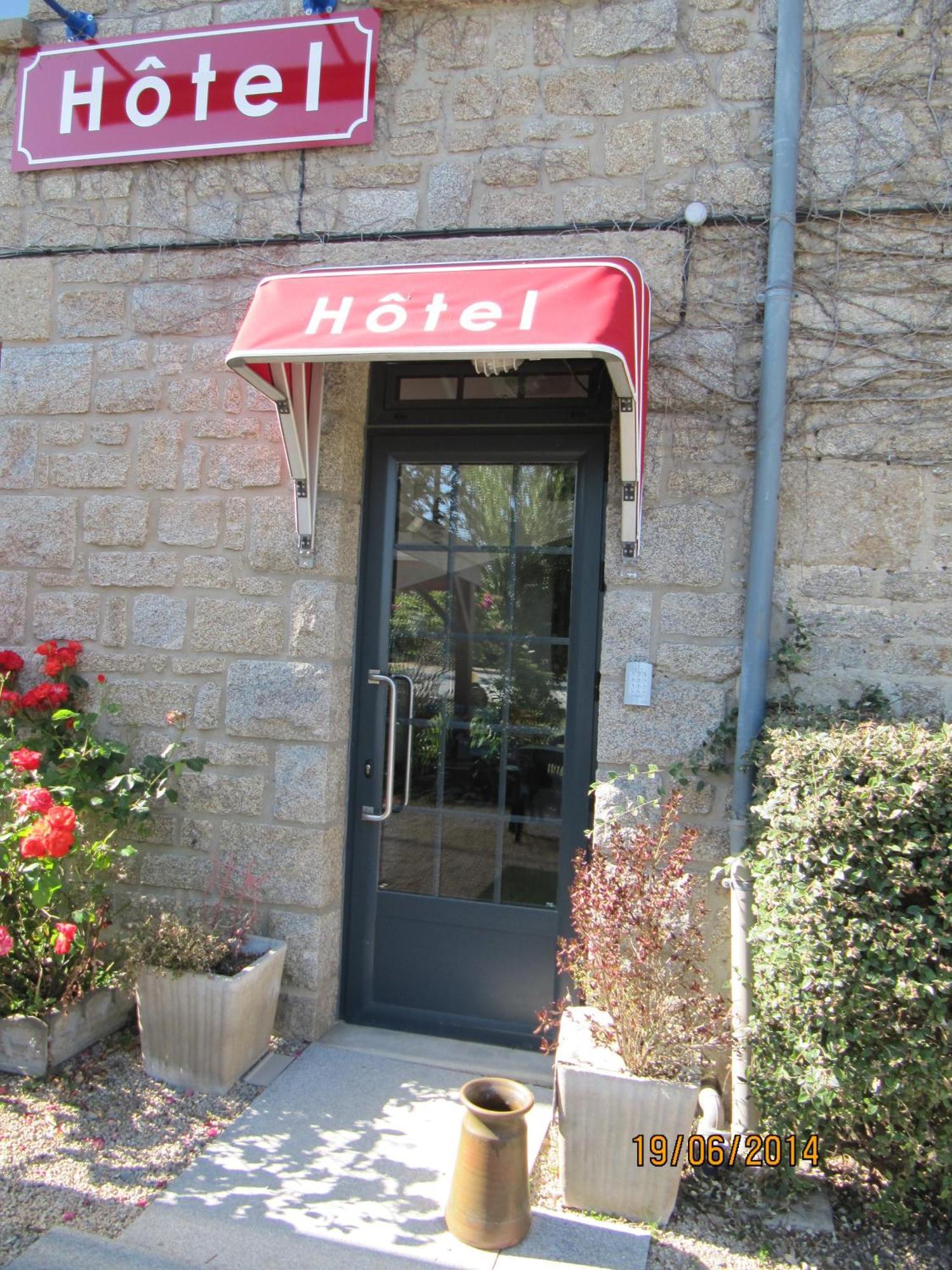Auberge Le Guinefort Léhon Exteriör bild